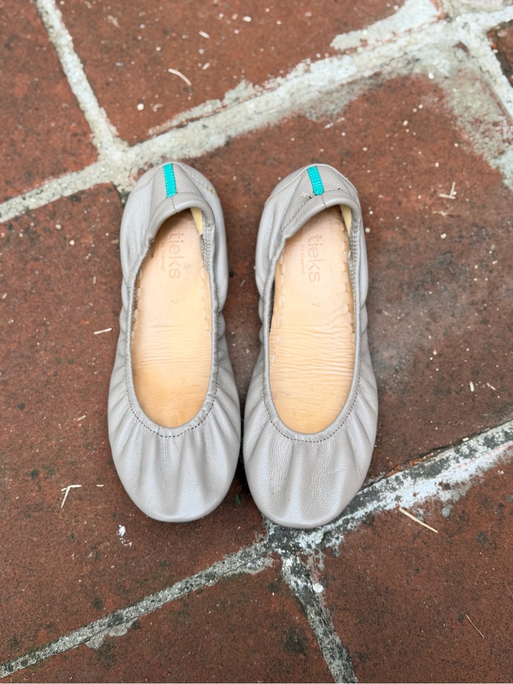 Auth Tieks Taupe Leather Ballet Flats Size 7 | Classic Neutral | Good Condition